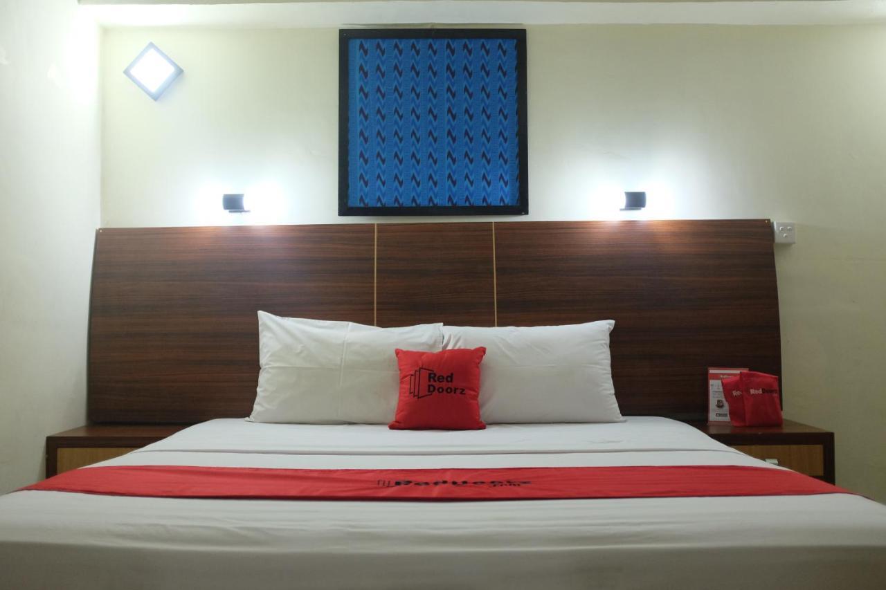 เรดดอร์ซ พลัส เนียร์ เซเนน Hotel จาการ์ตา ภายนอก รูปภาพ