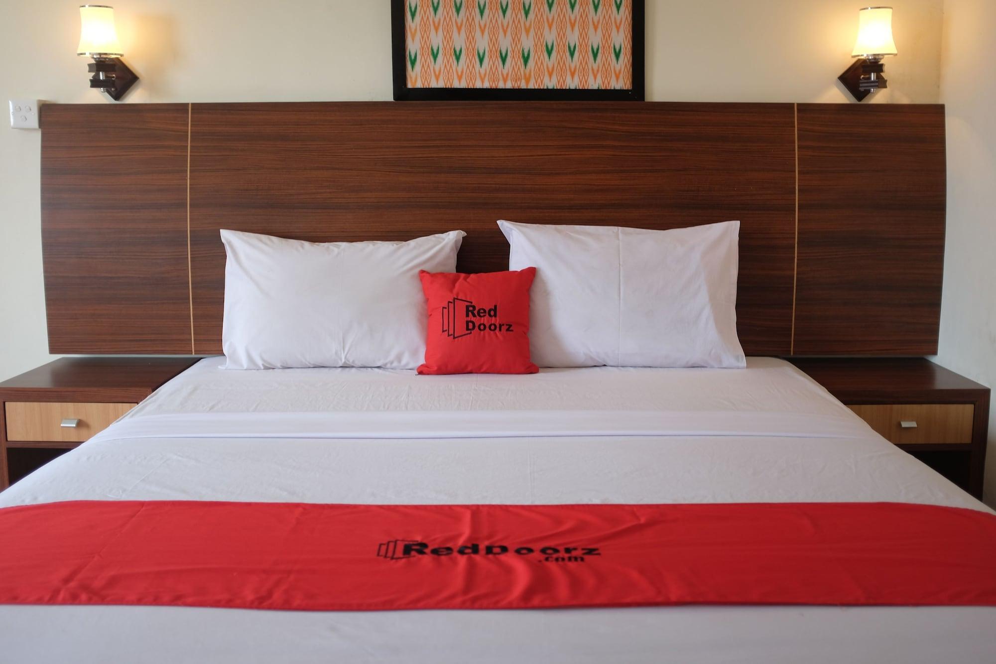 เรดดอร์ซ พลัส เนียร์ เซเนน Hotel จาการ์ตา ภายนอก รูปภาพ